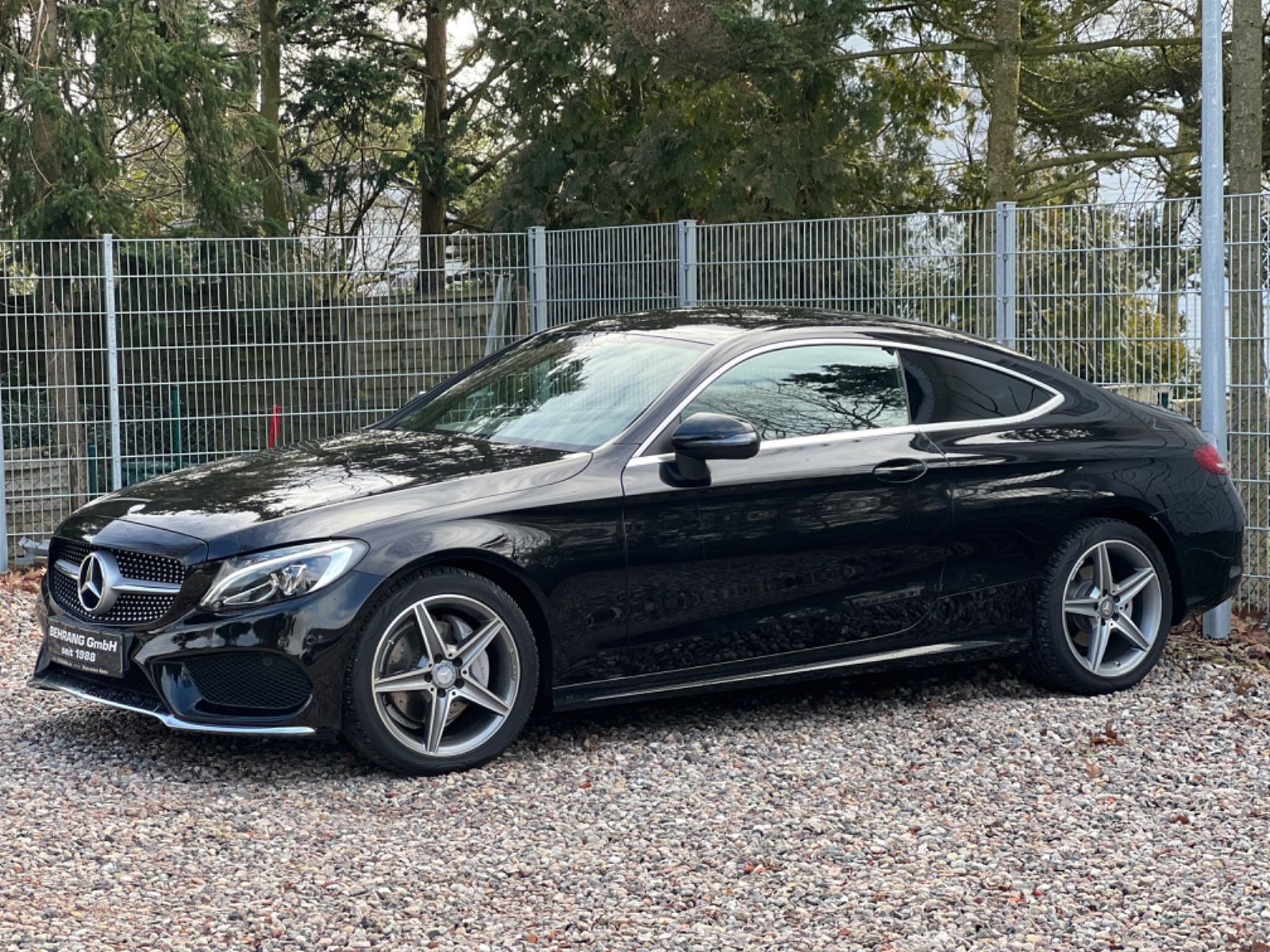 Mercedes-Benz C180 COUPÉ AMG LINE*NAVI*SHZ*18ZOLL*MOD.2016*
