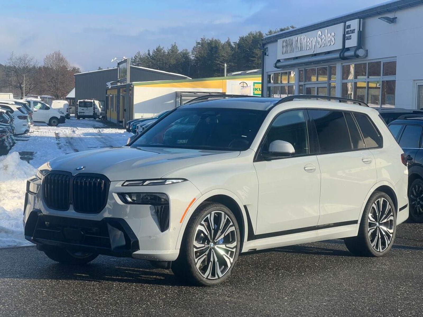 BMW X7 xDrive40i MSport Tax Free Military Sales in Grafenwöhr Price