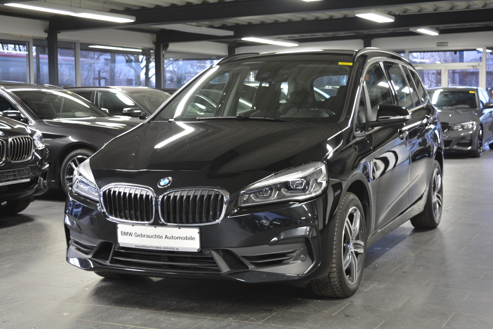 BMW 220i Gran Tourer Advantage 7-SITZER HEAD-UP/LED/NAVI