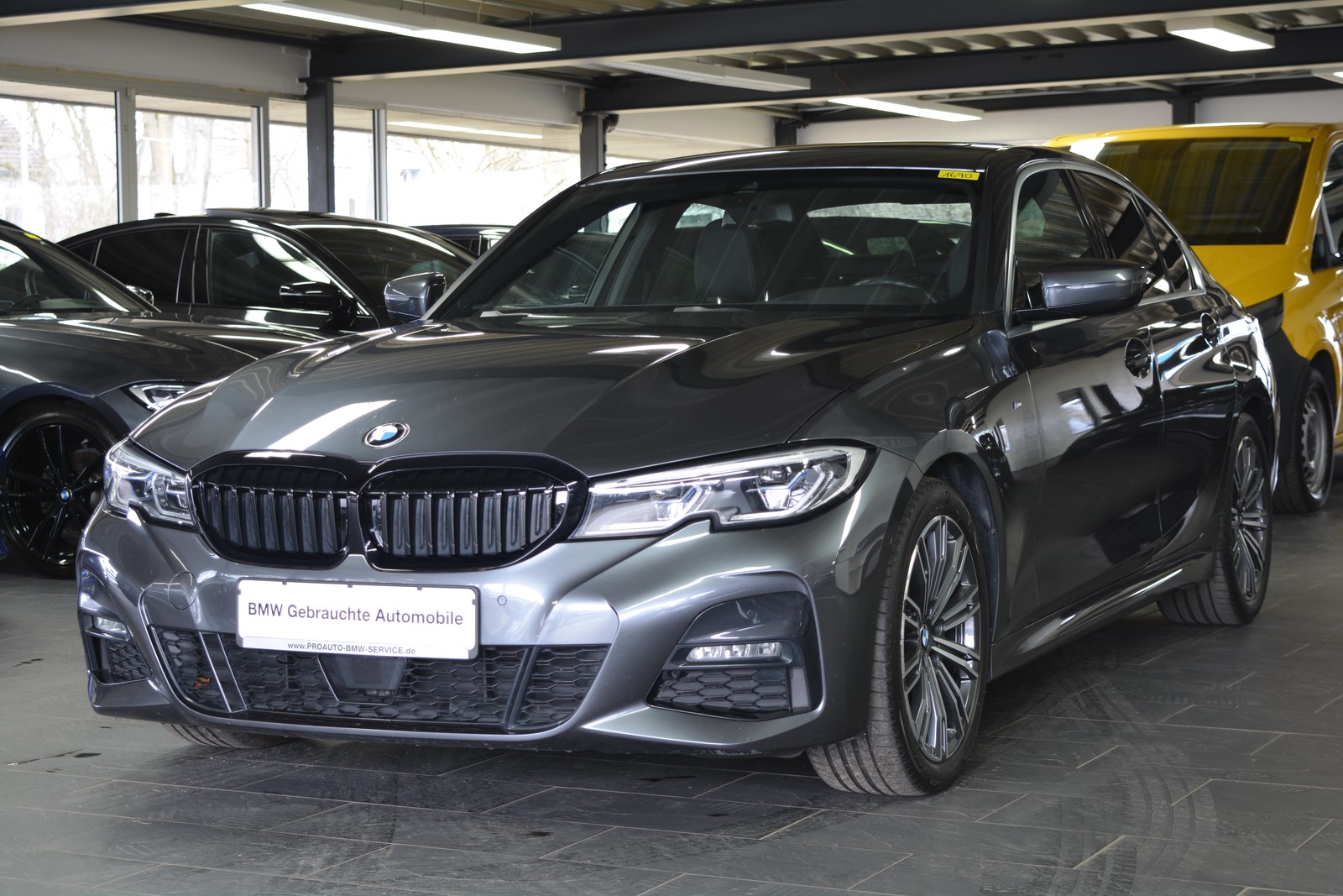 BMW 320 d M Sport MILDHYBRID ACC/LASER/HEAD-UP/GLASDACH