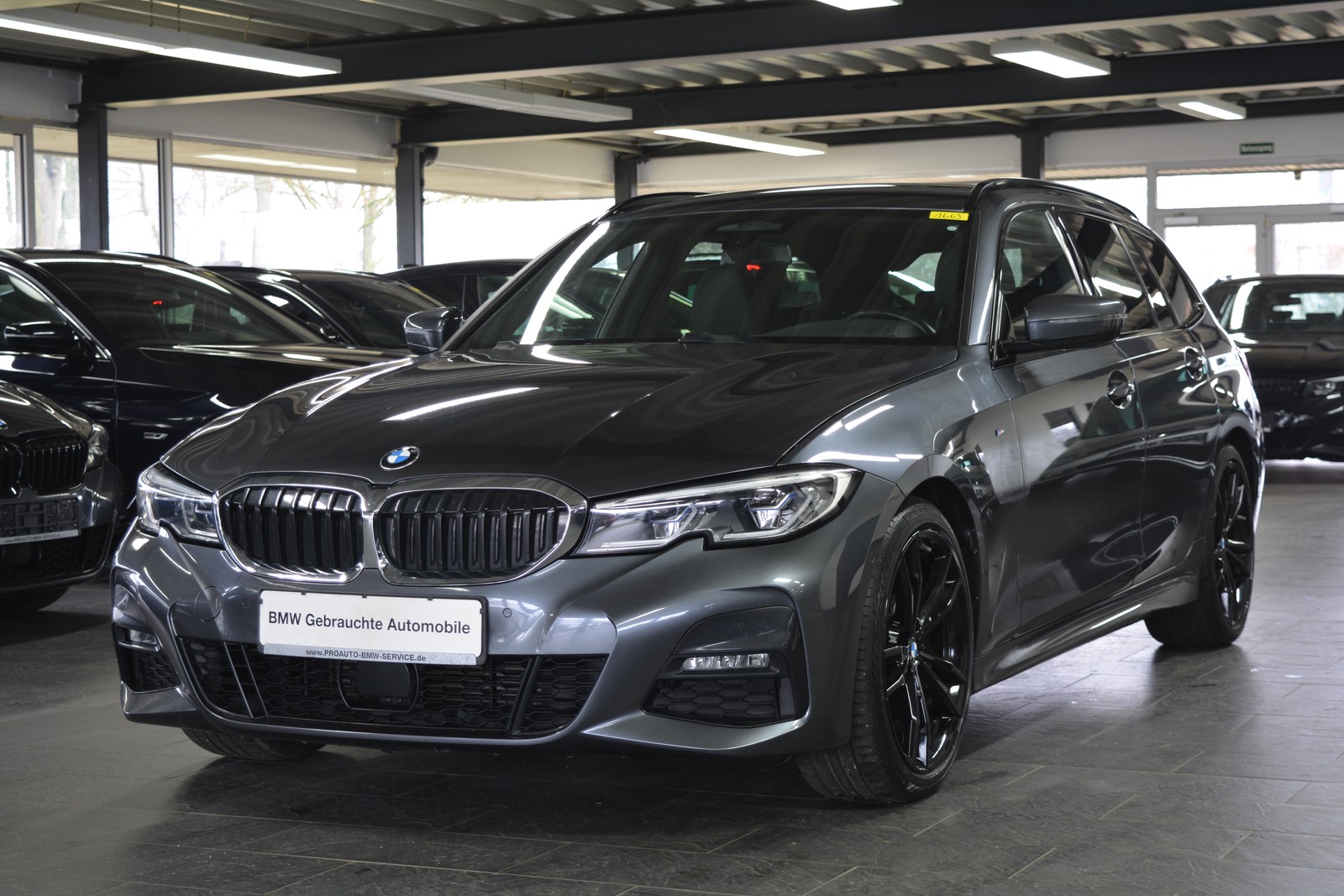 BMW 320 d xDrive Touring M Sport ACC/LASER/HEAD-UP/STANDHEIZUNG
