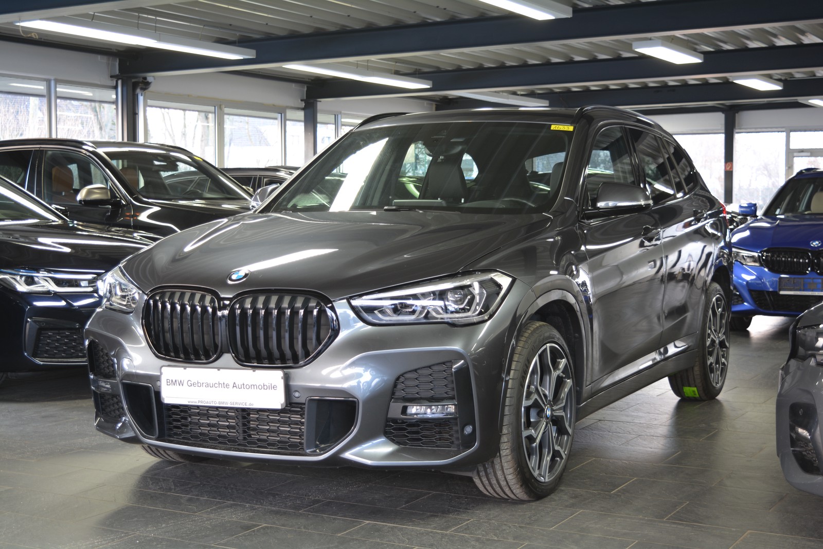 BMW X1 xDrive 25i M Sport KAMERA/PANO/HUD/19ZOLL