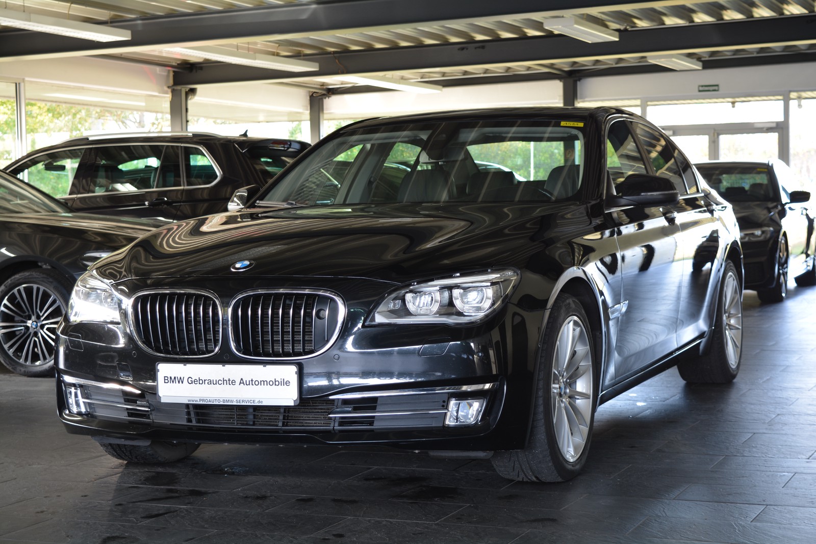 BMW 730d xDrive ACC/HEAD-UP/GLASDACH/NIGHTVISION