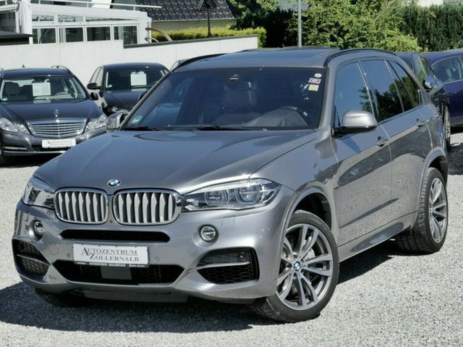 BMW X5 M50d *DESIGN-PURE*H&K*PANO*SURROUND-VIEW*