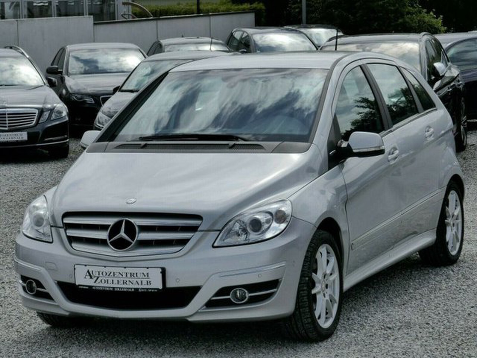 Mercedes-Benz B 180 BlueEFFICIENCY *17"-ALU*LEDER*SHZ*EURO5*