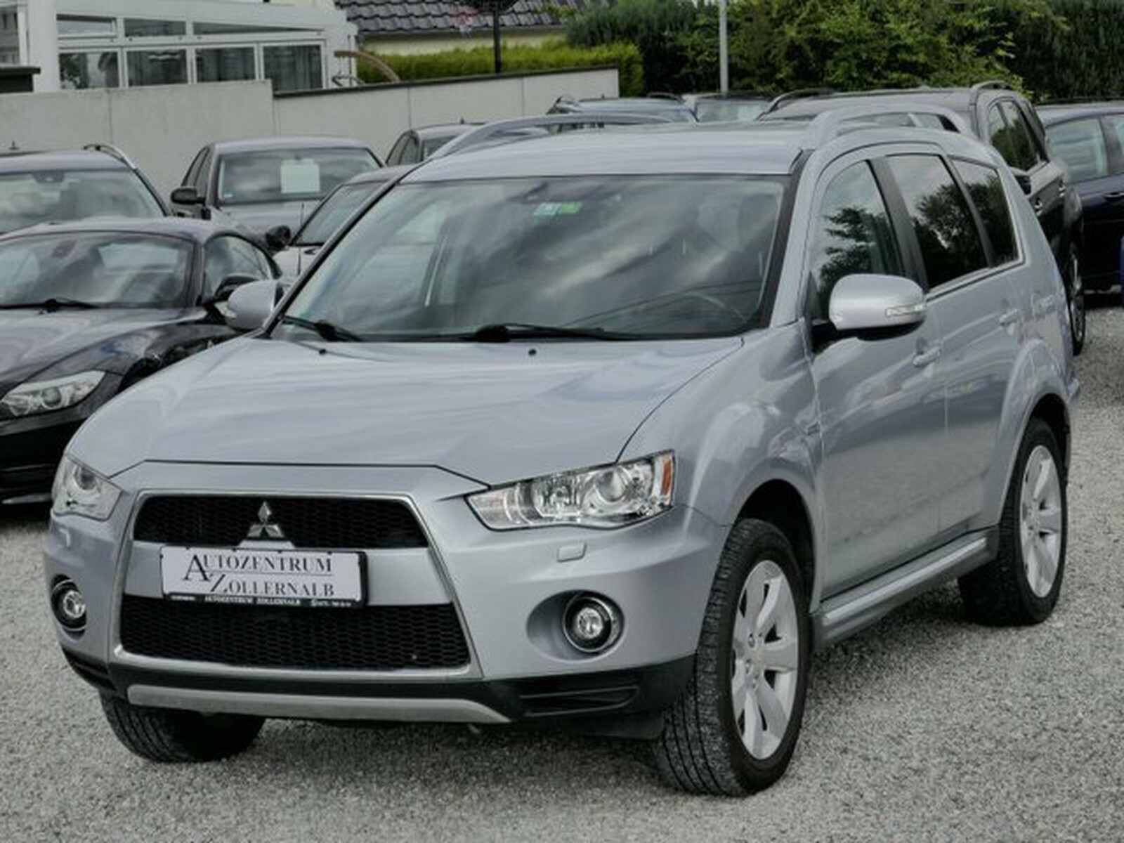 Mitsubishi Outlander 2.2 DI-D Intense 4WD TC-SST *7-SITZER*