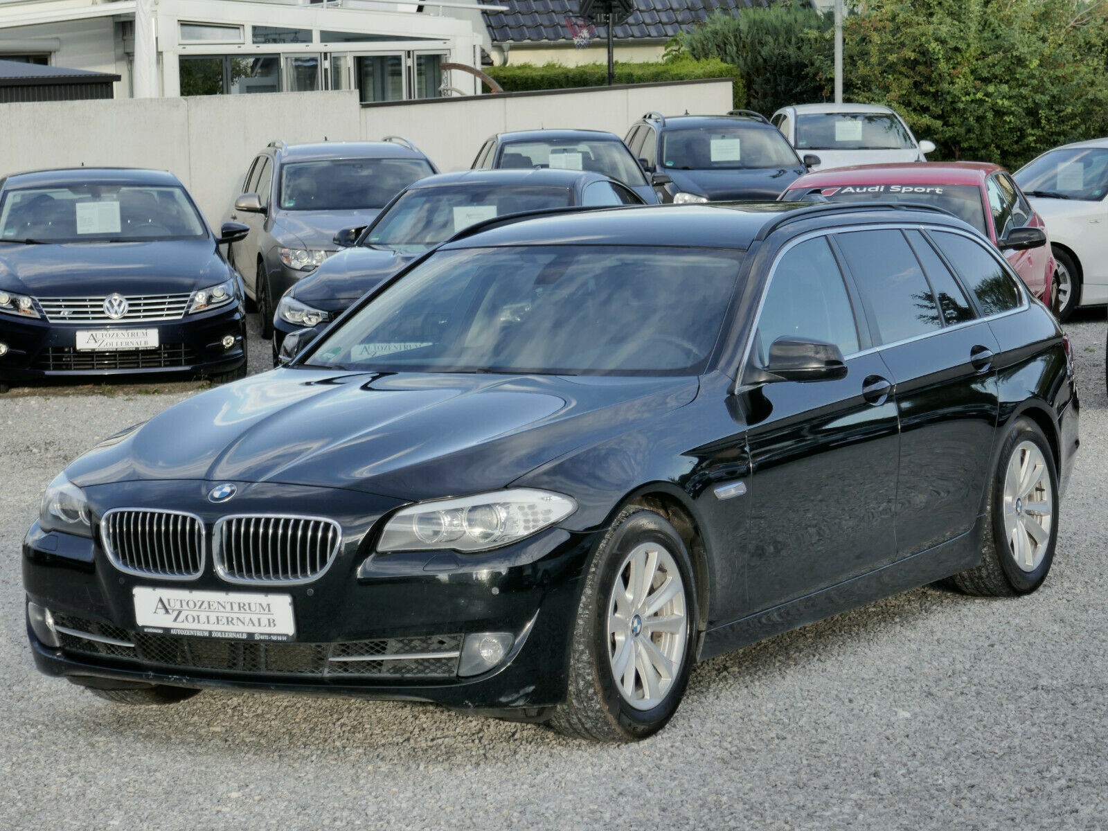 BMW 520d Touring *LEDER*NAVI*BI-XENON*17"-ALU*LUFT*