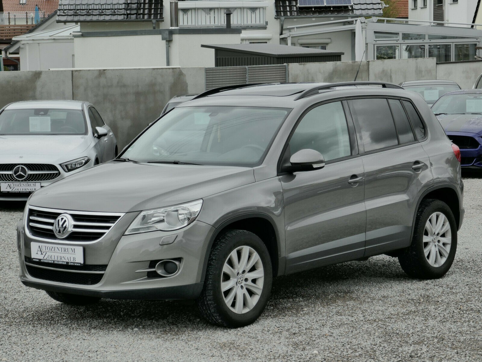 Volkswagen Tiguan 1.4 TSI Trend & Fun *LEDER*SHZ*PANORAMA*
