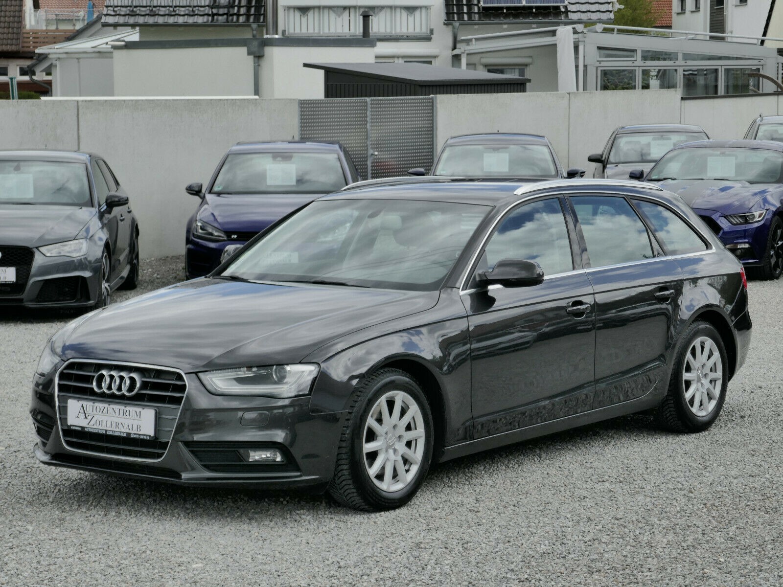 Audi A4 Avant 2.0 TDI Attraction *BI-XENON*NAVI*ALU*