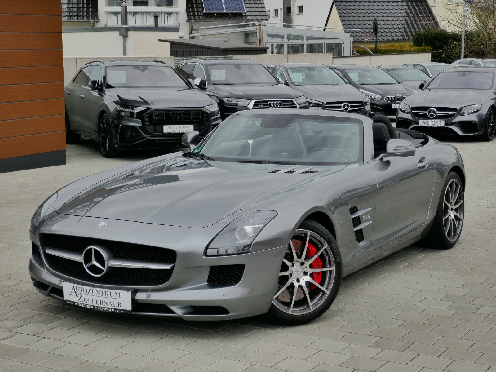 Mercedes-Benz SLS AMG Roadster *1.HAND*SAMMLERZUSTAND*DEUTSCH*