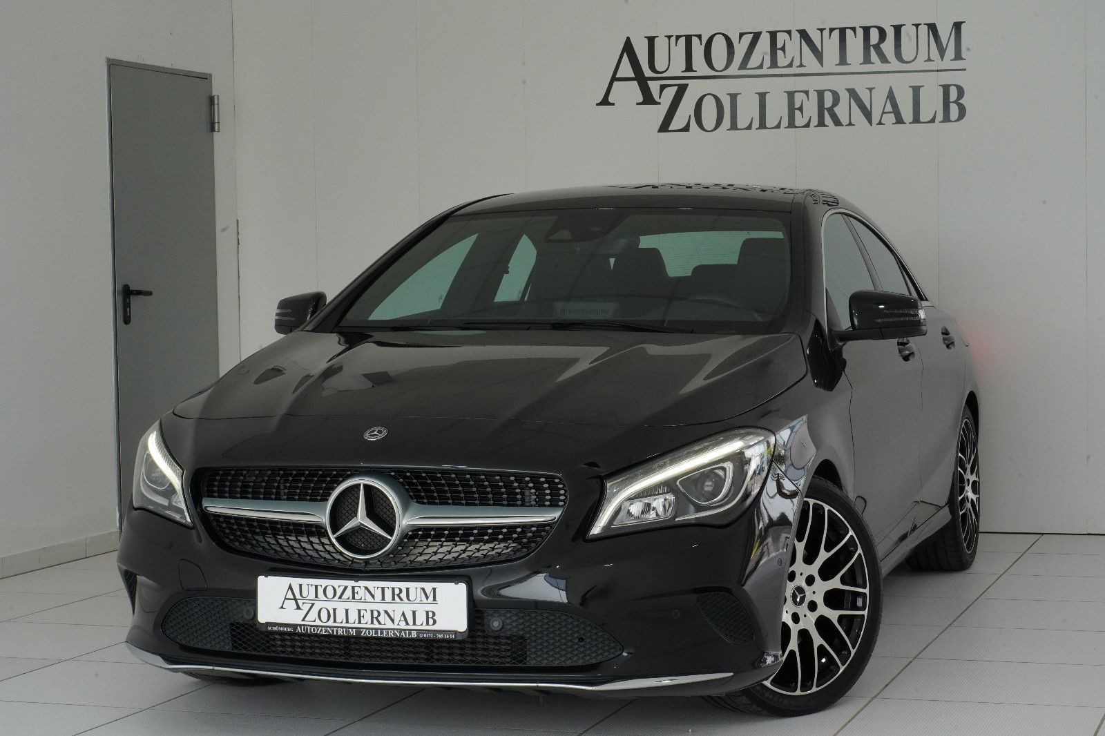 Mercedes-Benz CLA 200 7G-DCT Urban *18"-ALU*LED*AMBIENTE*TOP*