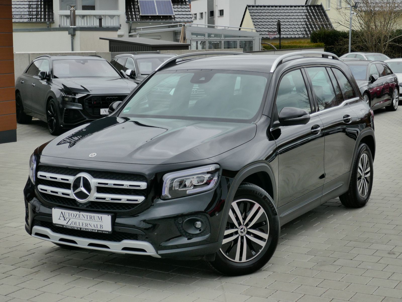 Mercedes-Benz GLB 200 4Matic 8G-DCT Style *STDHZG*KAMERA*LED*