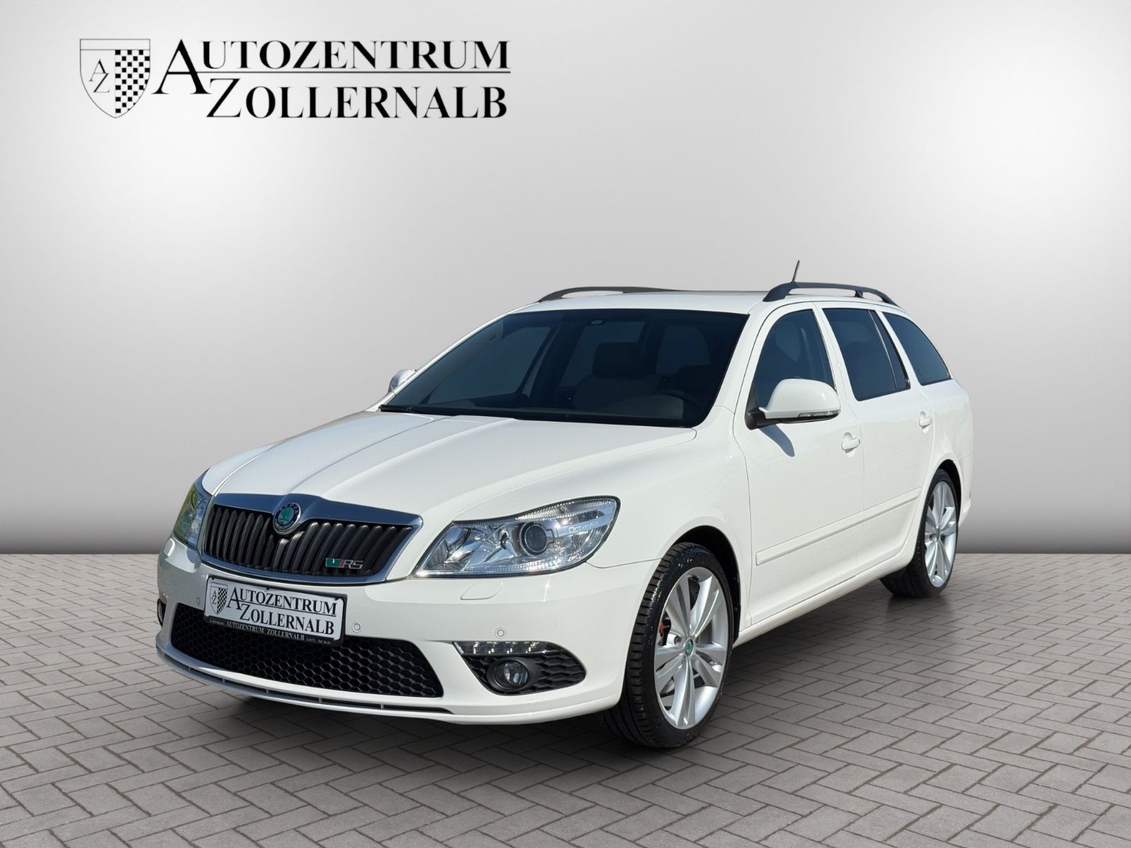 Skoda Octavia Combi RS 2.0 TDI *XENON*AHK*GUTER ZUSTAN