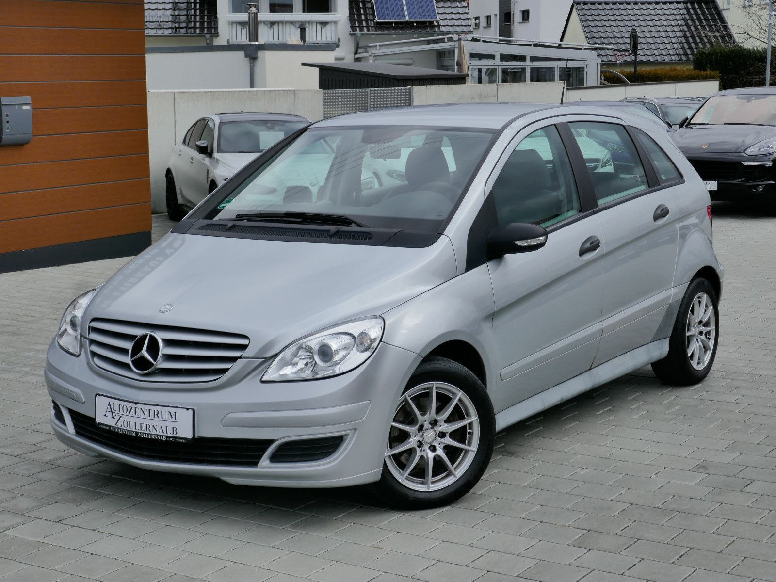 Mercedes-Benz B 200 *AHK*TÜV+AU BIS AUGUST 2023*SHZ*KLIMA*ALU*