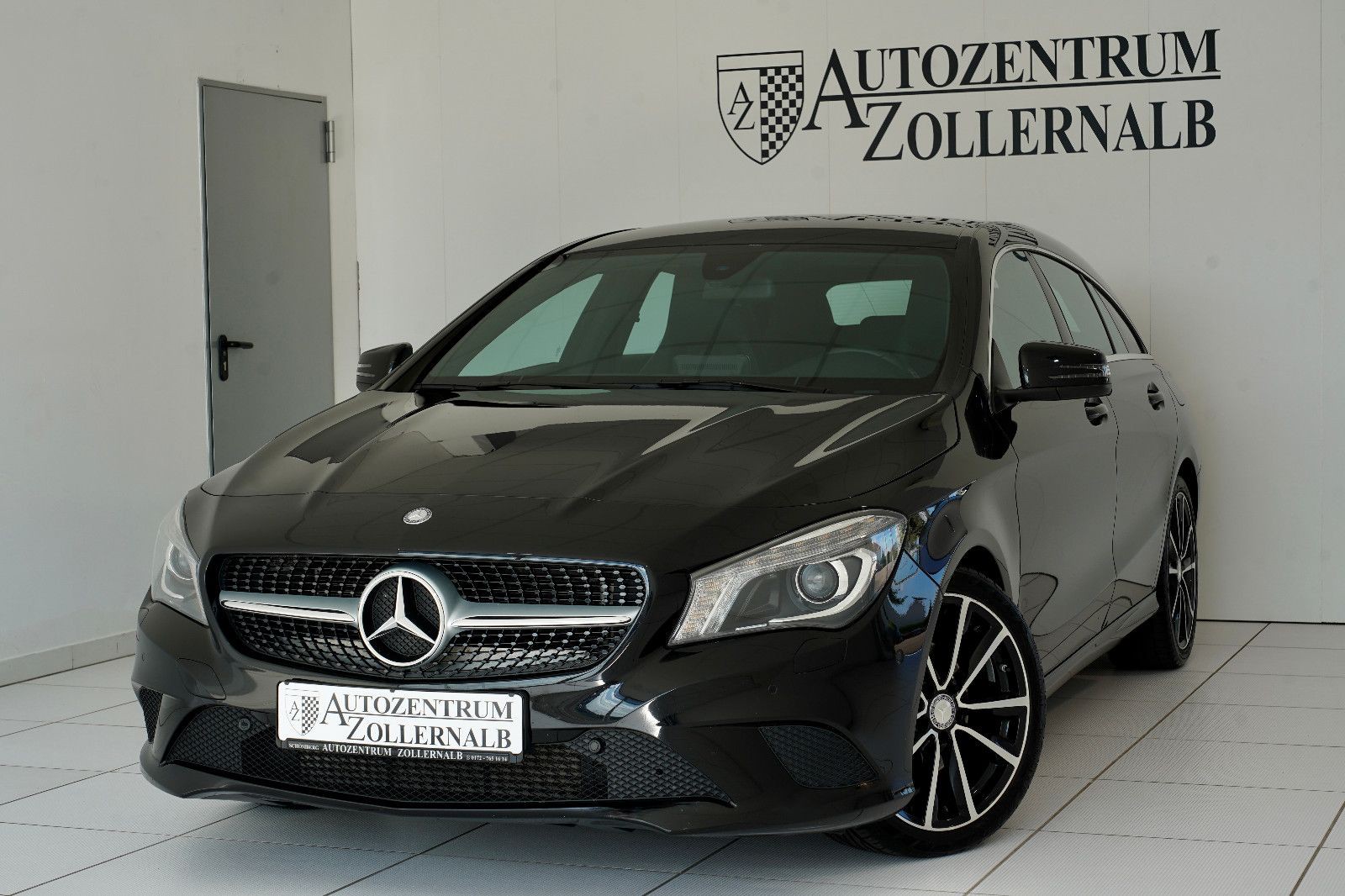 Mercedes-Benz CLA 180 SB. 7G-DCT Urban *BI-XENON*NAVI*LEDER*