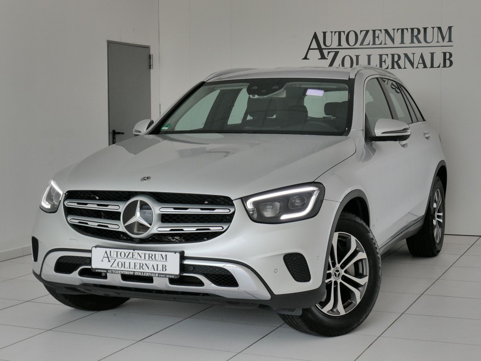 Mercedes-Benz GLC 200 4M. 9G-TRONIC AMG Line *M.BEAM*STDHZG*