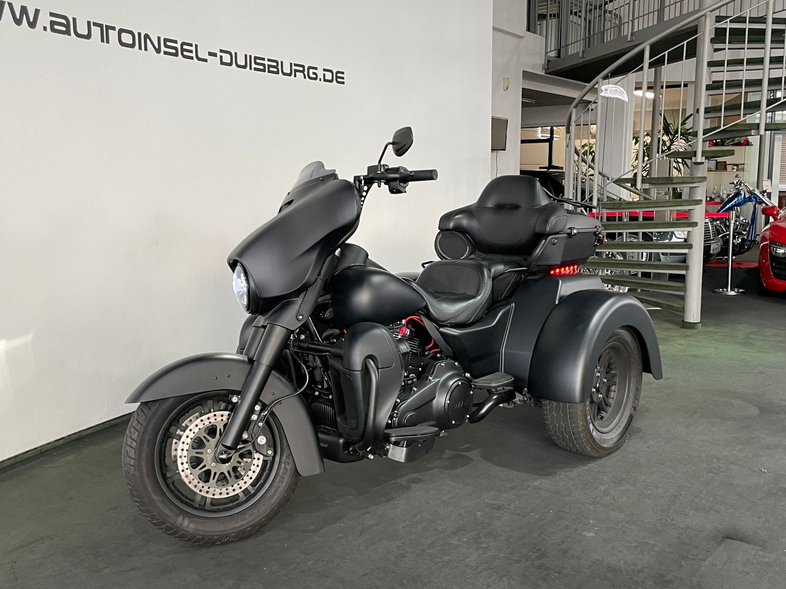 HARLEY DAVIDSON Tri Glide Ultra