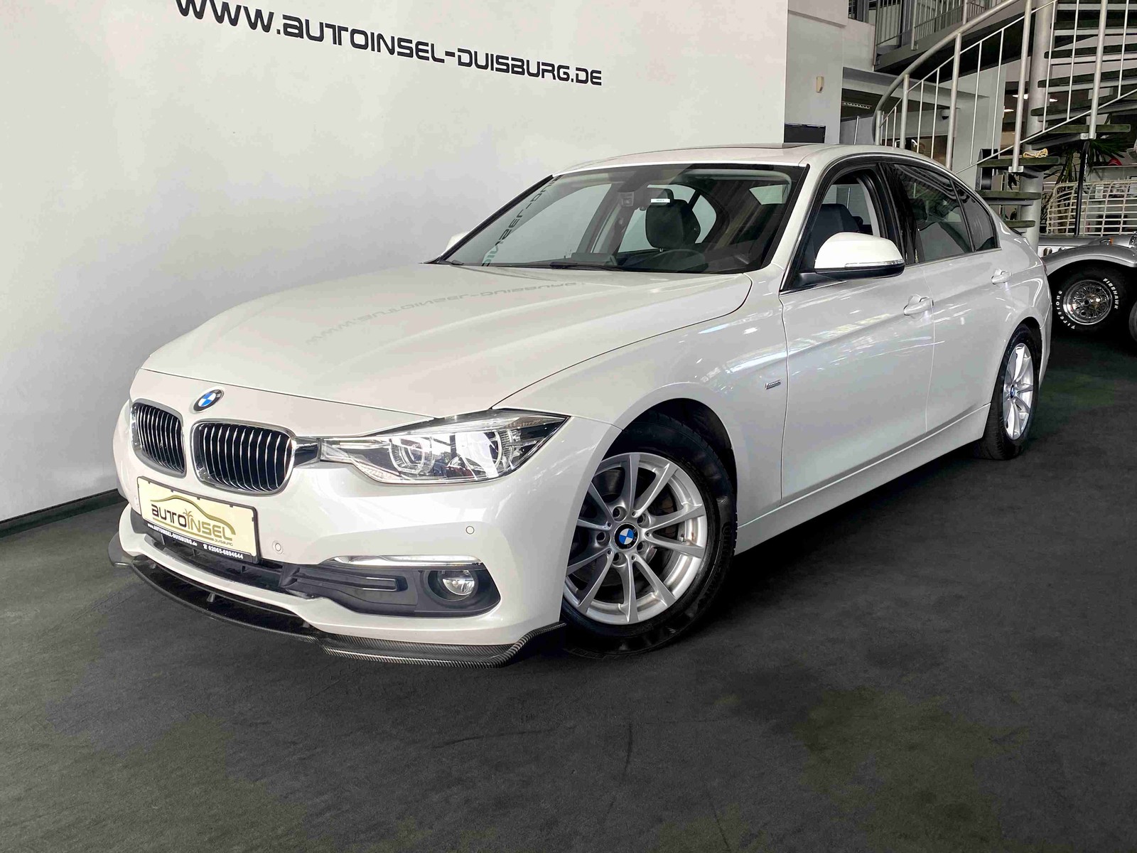 BMW 320d Luxury Line Aut. Navi Lim Luruxy- LED Carbon