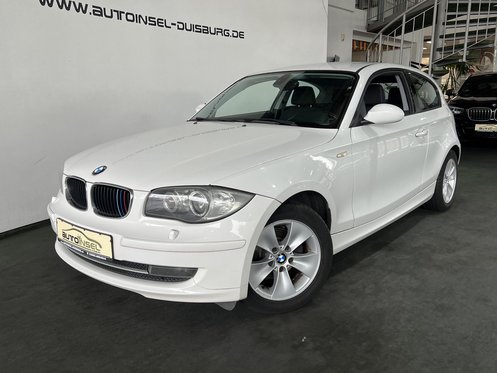 BMW 116i Klima SHZ Tempomat Multimedia Xenon
