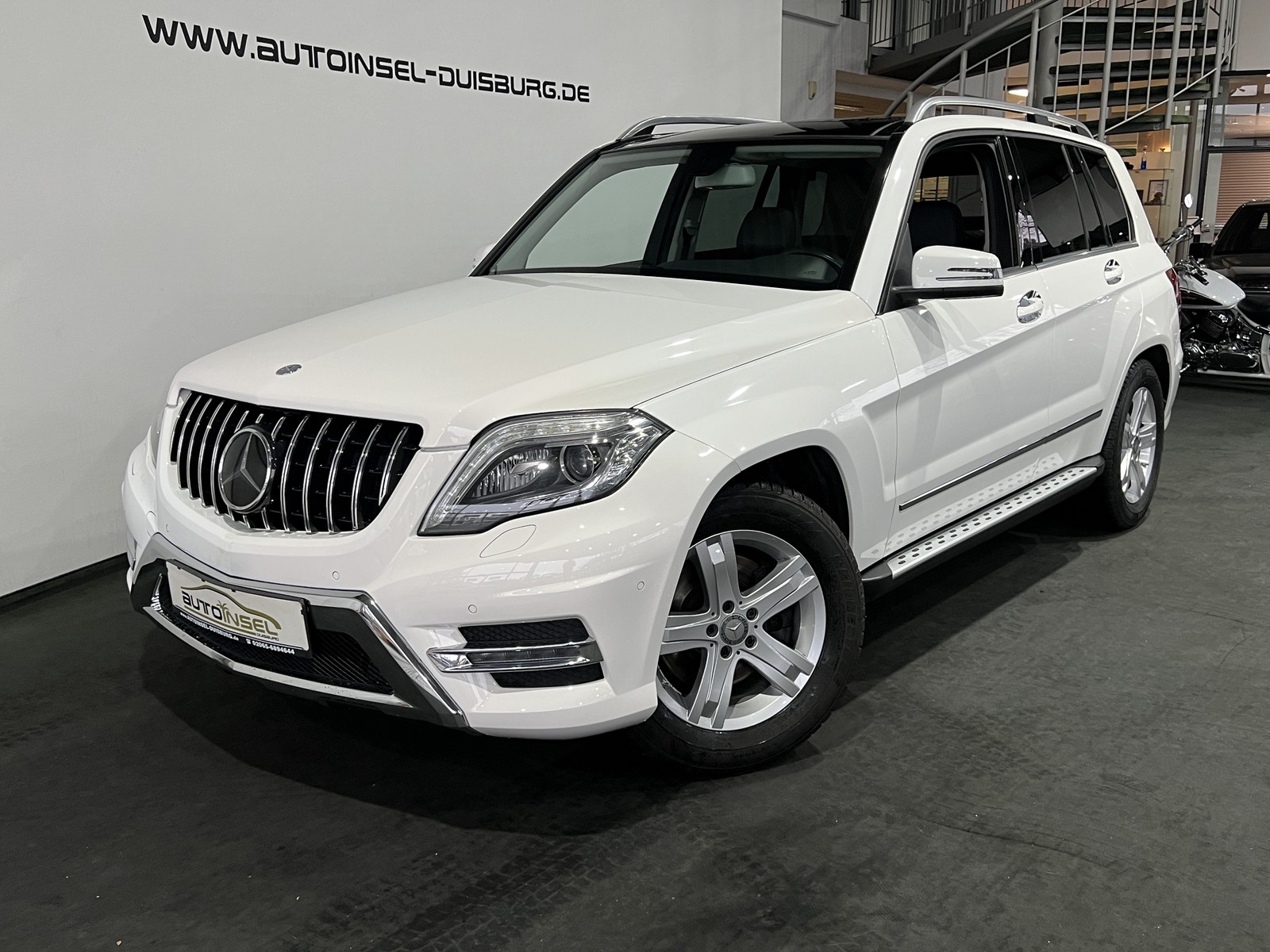 Mercedes-Benz GLK220 CDI Panorama Navi Xenon H&K Tempomat PDC