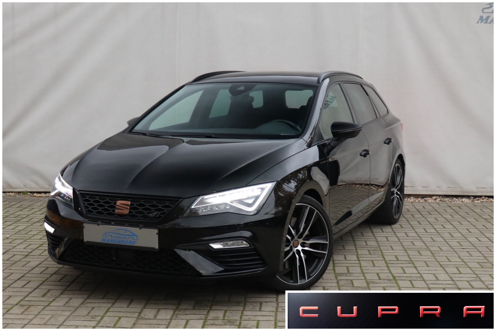 Seat Leon ST 2.0i 16V TSI Cupra 300 4Drive virtual cockpit