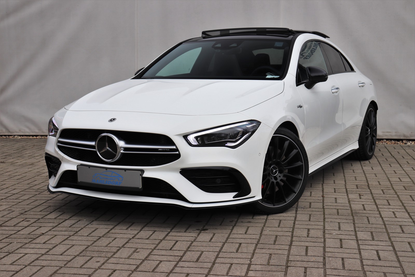 Mercedes-Benz CLA 35 AMG 4M MBUX+ REALITY NIGHT 19' PANORAMA MEMORY MULTIBEAM