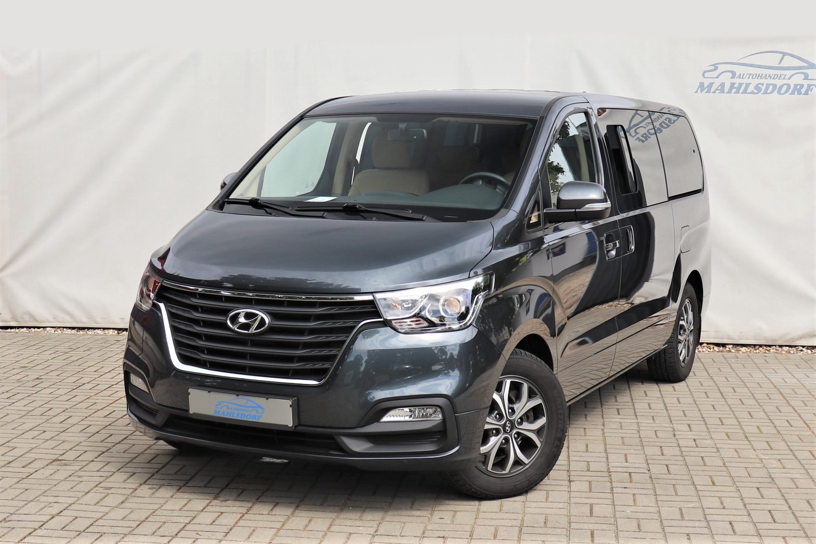 Hyundai H-1 2.5 CRDi Travel AUTOMATIK LEDER RÜCKFAHRKAMERA SITZHEIZUNG SITZBELÜFTUNG LENKRAD beheizb.