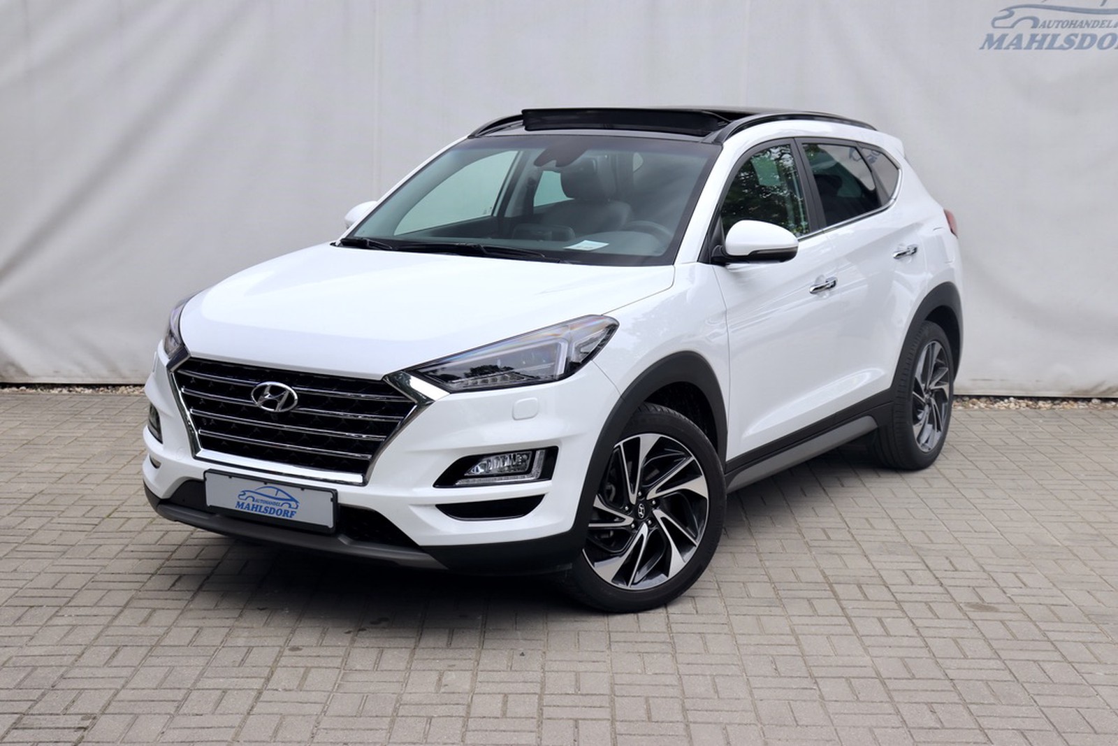 Hyundai TUCSON 1.6 4WD PREMIUM OPF PANO SPUR ABST.TEMP Premium