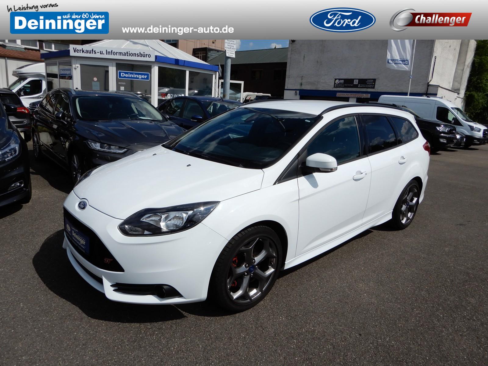 Ford Focus Turnier ST NAVI/RFK WINTER/KOMFORT-PAKET TEMPOMAT KLIMA