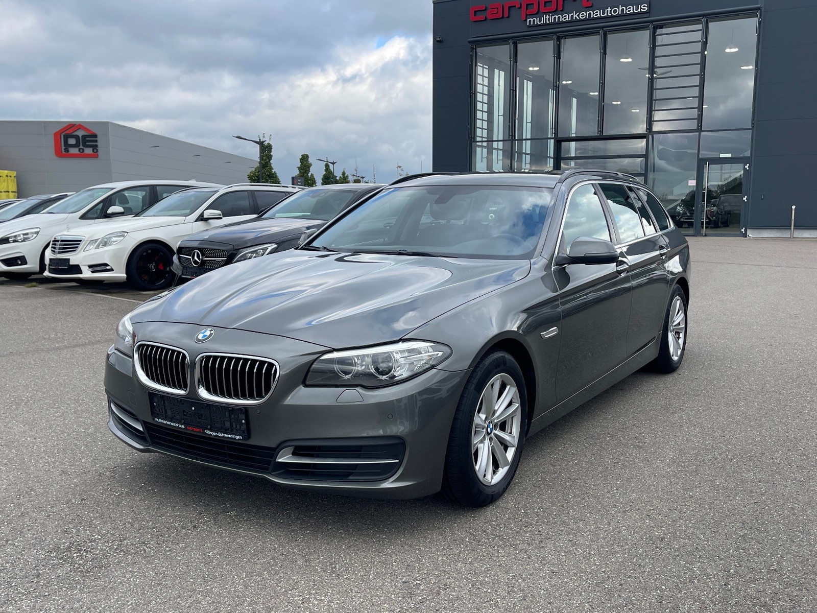 BMW 520d xDrive XENON NAVI TEMPO SHZ PDC