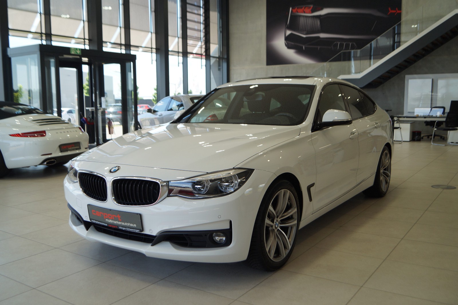 BMW 330 i Gran Turismo Advantage M-Technik|HUD|Pano|LED|AHK|