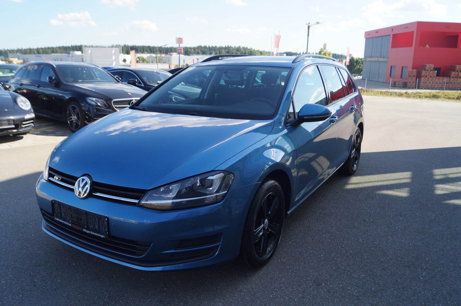 Volkswagen Golf VII Variant DSG PANO Standheizung Bi-Xenon