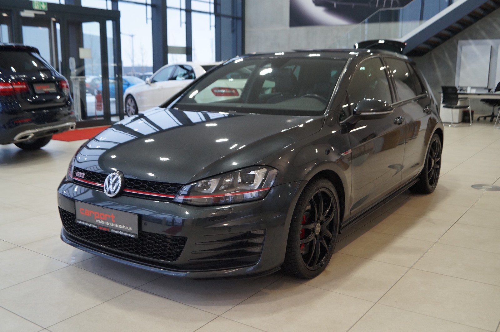 Volkswagen Golf VII GTI Performance Bi-Xenon TEMPO NAVI SHZ