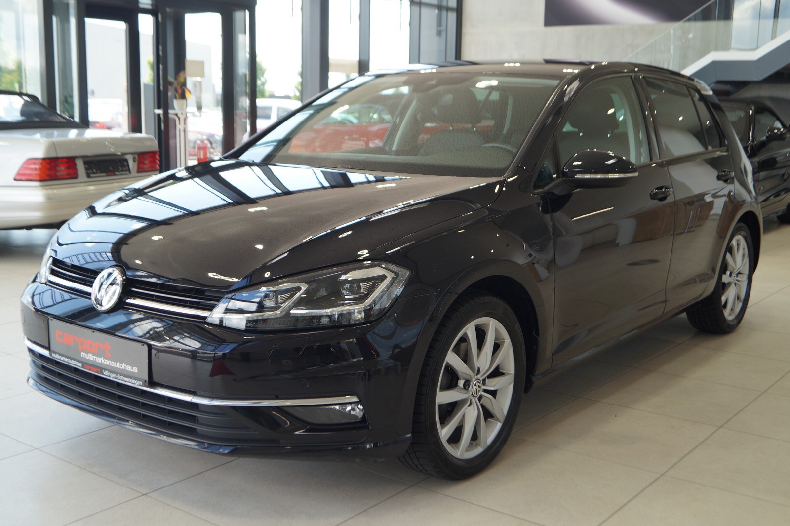Volkswagen Golf VII Highline ACC LED PDC SHZ NAVI