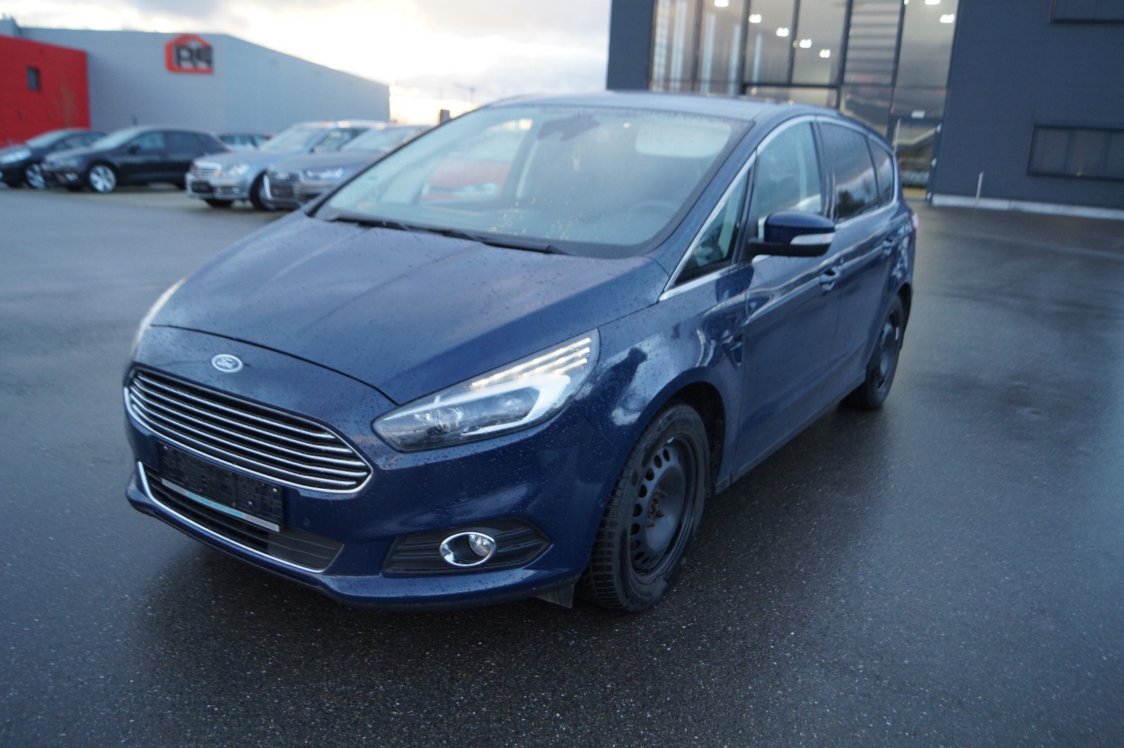 Ford S-Max Titanium AUT. |Spurhalte.|LED|SHZ|NAVI|PDC