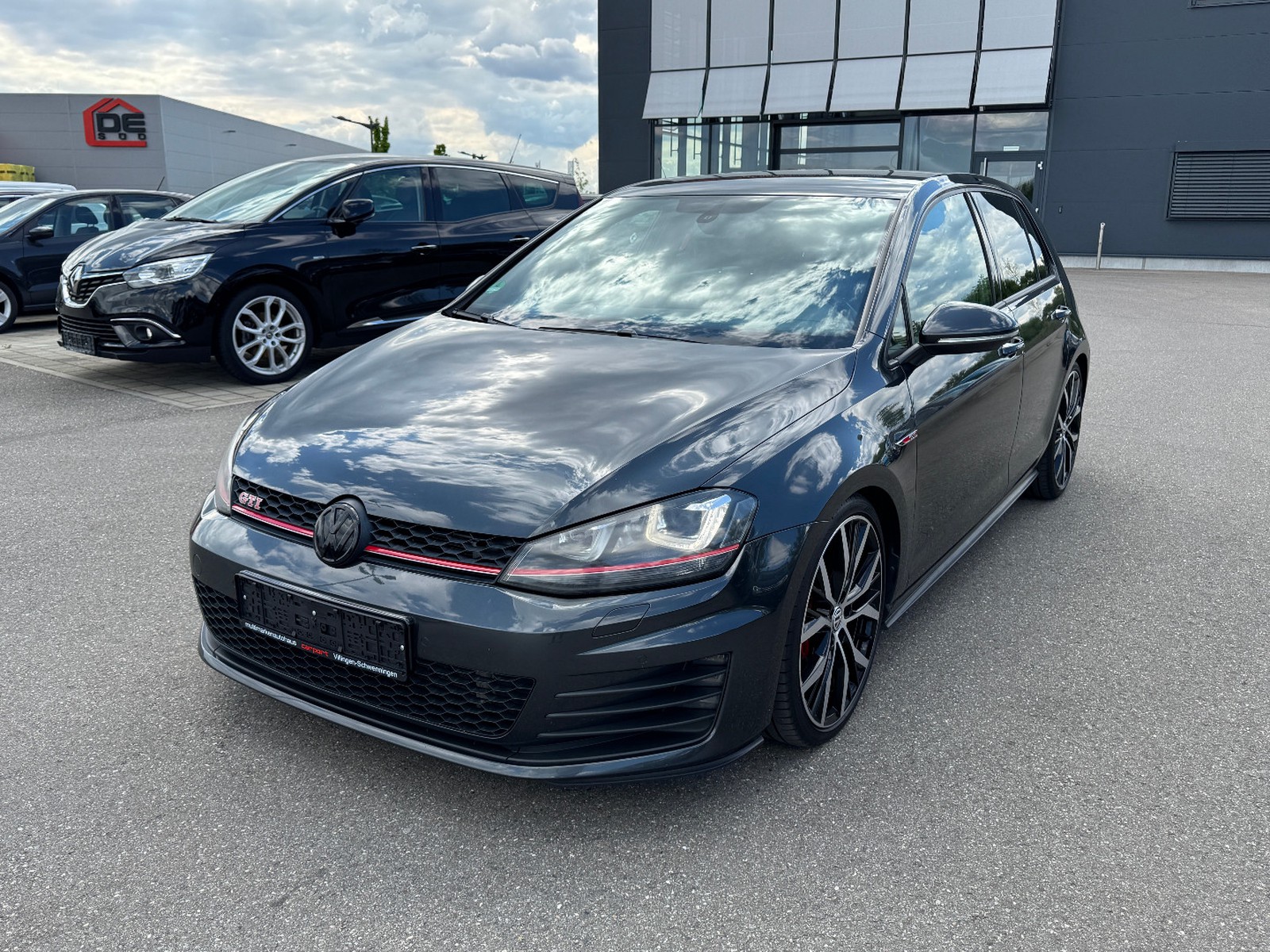 Volkswagen Golf VII GTI BMT Bi-Xenon|NAvi|PDC|Tempo