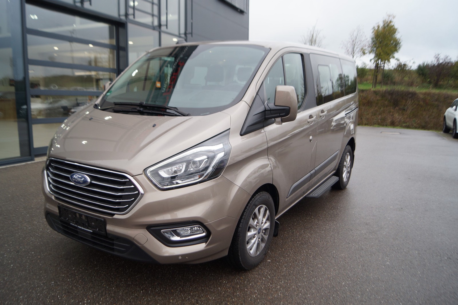 Ford Tourneo Custom ACC KAM. AUT. Navi.Xenon. AHK