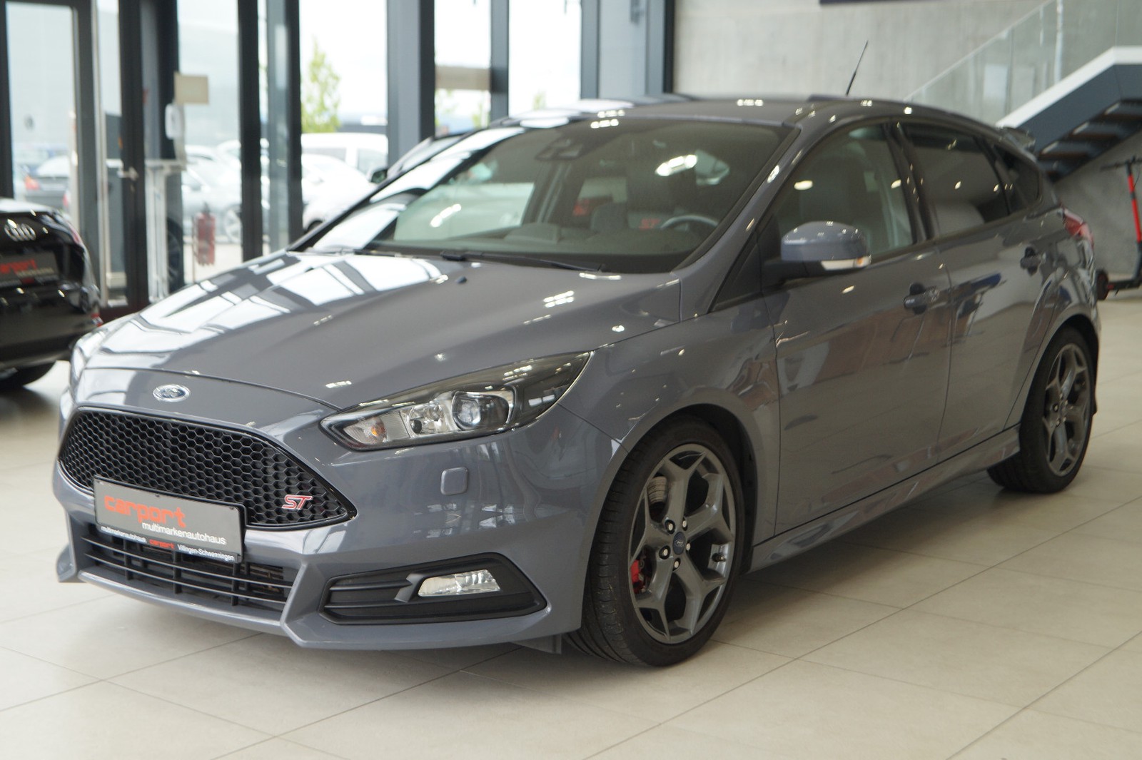 Ford Focus ST RECARO Bi-Xenon Navi SYNC
