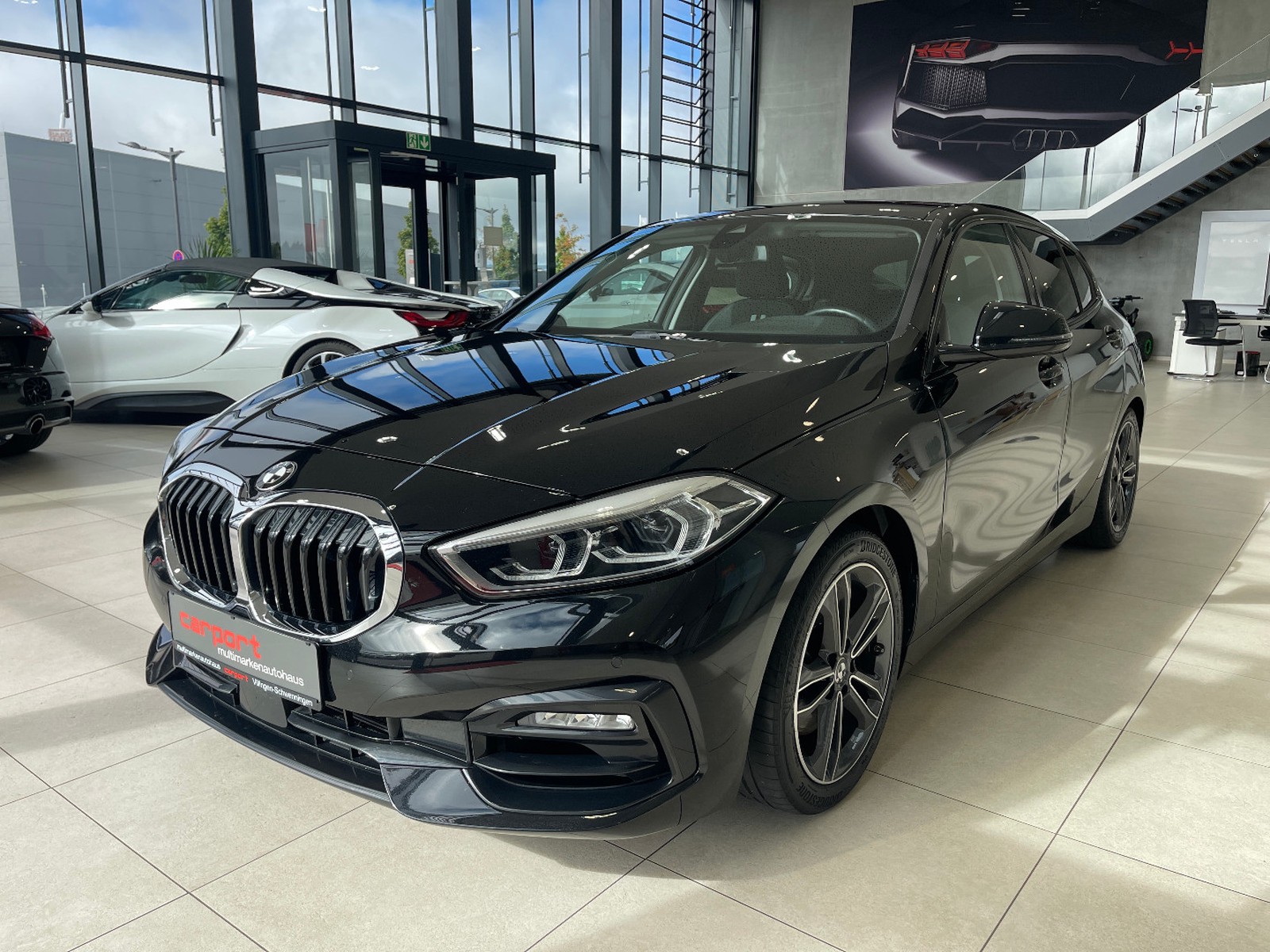 BMW 118i Sport Line F40 LED|Tempo|SHZ|PDC|