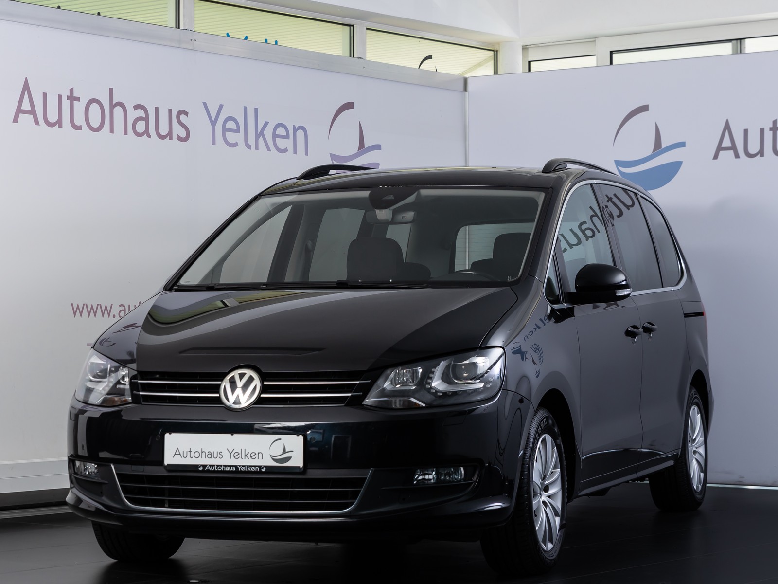 Volkswagen Sharan 2.0 TDI BI-XENON ACC PANO RFK AHK 7-SITZ