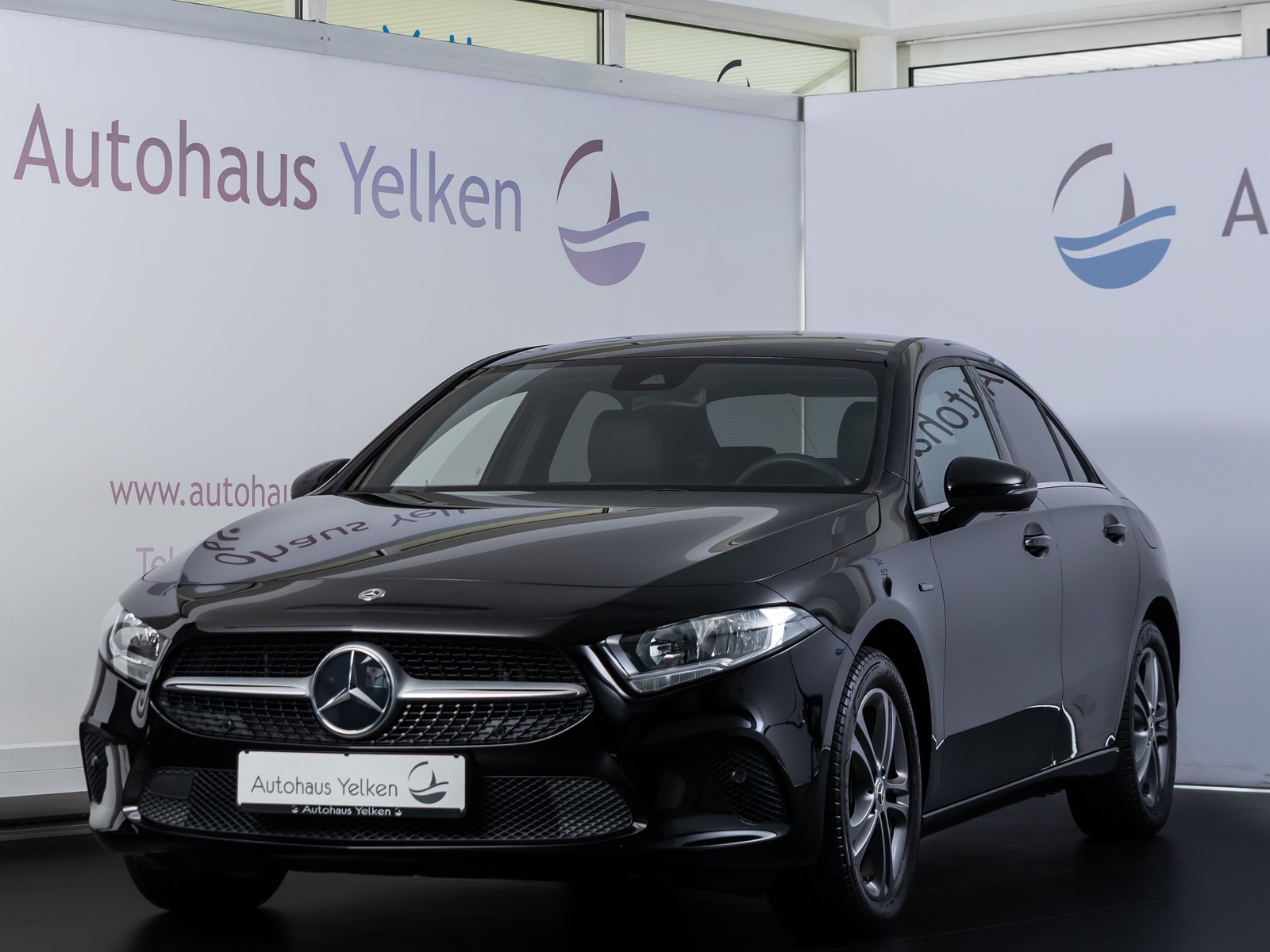 Mercedes-Benz A 250 e Style  TEMP NAVI DAB SPURASSIST
