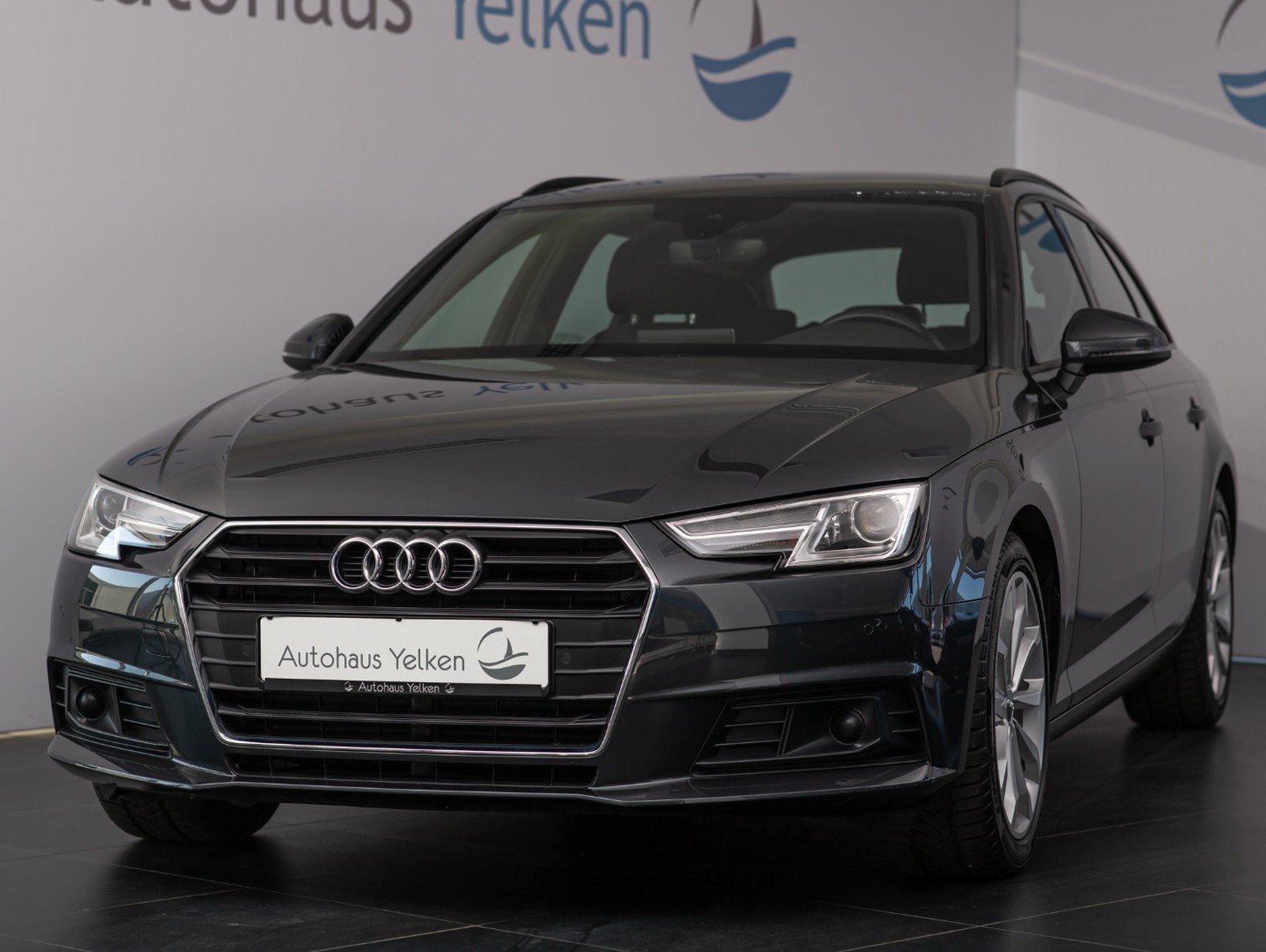 Audi A4 Avant 2.0TDI Ultra*NAVI*-PLUS*VIRTUAL*ACC*RFK*AHK*SWA*