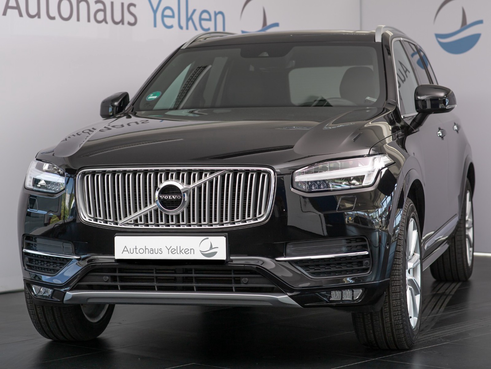 Volvo XC90 Inscription AWD NAVI PANO LED LEDER TPM SITZE-ELEK.