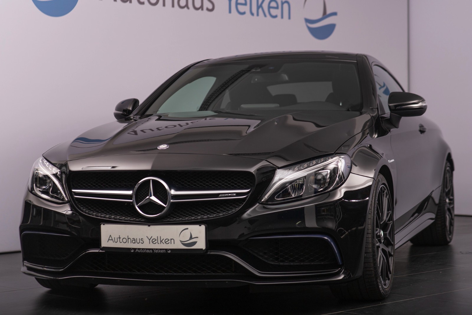 Mercedes-Benz C 63 AMG COUPE *1.HD*NIGHT*COMAND*PANO*AUSPUFF*