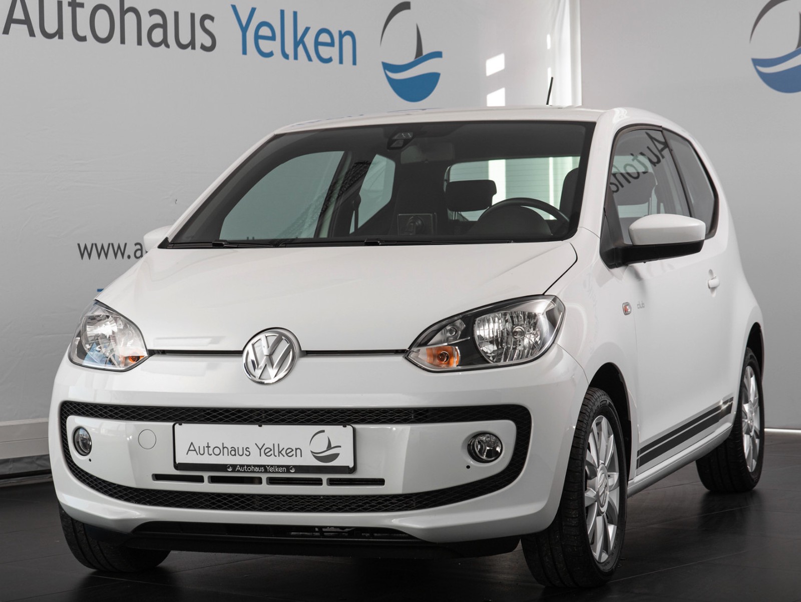 Volkswagen VW UP! clup up 1.0*DRIVER*PDC*NAVI*TEMPOMAT*SHZ*