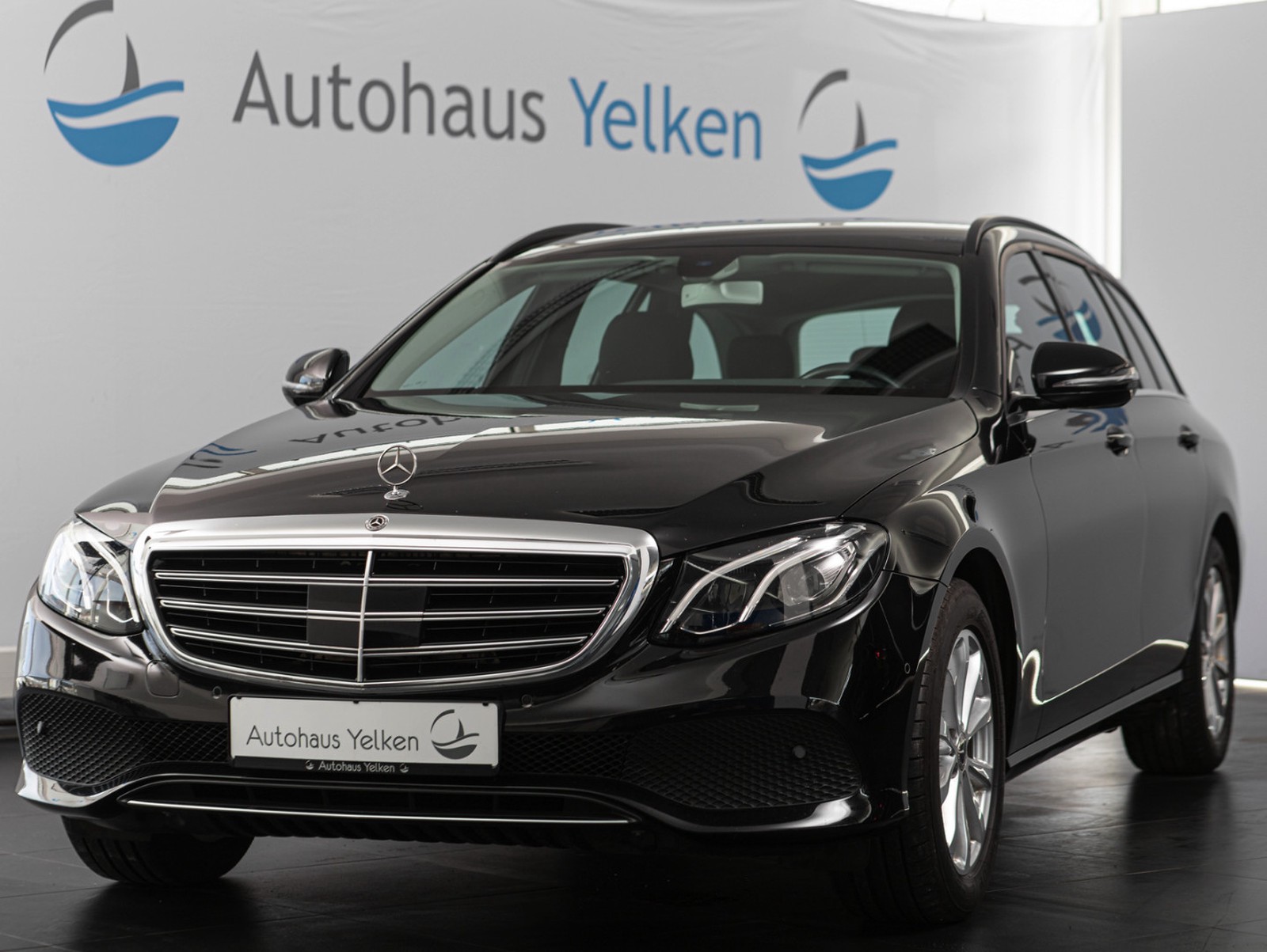 Mercedes-Benz E 200 d *AUDIO*NAVI*LED*ACC*RFK*PARK*