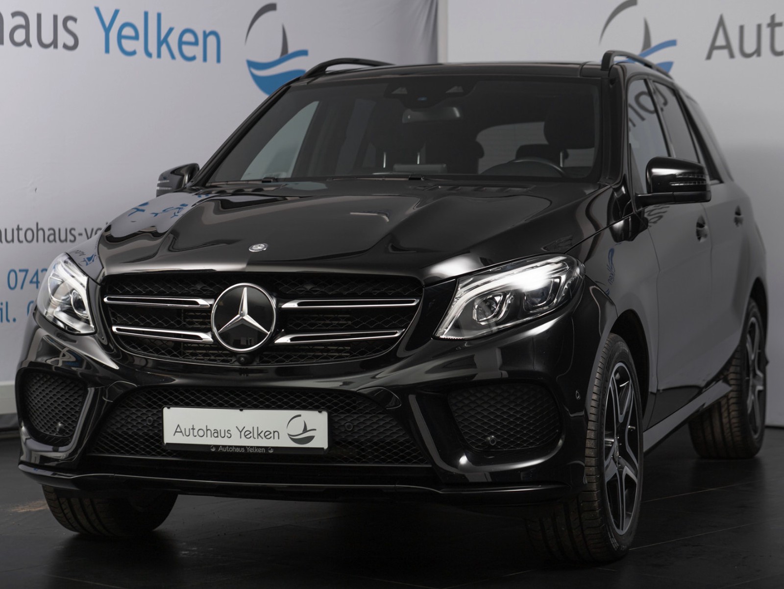 Mercedes-Benz GLE 350 d AMG 4Matic NAVI LUFT STD-HZ DIST NIGHT PANO LED H&K