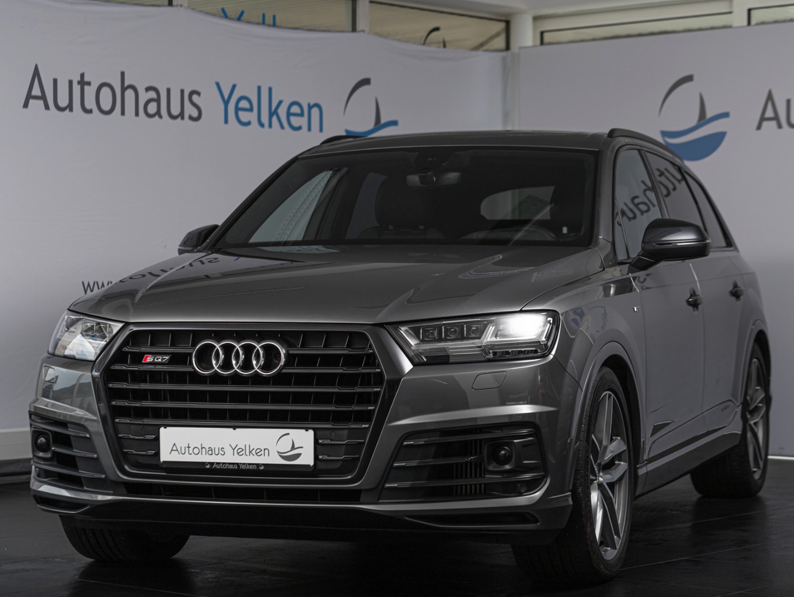 Audi SQ7 4.0 TDI quattro NAVI HUD ACC NACHT-ASS MATRIX PANO DAB BOSE