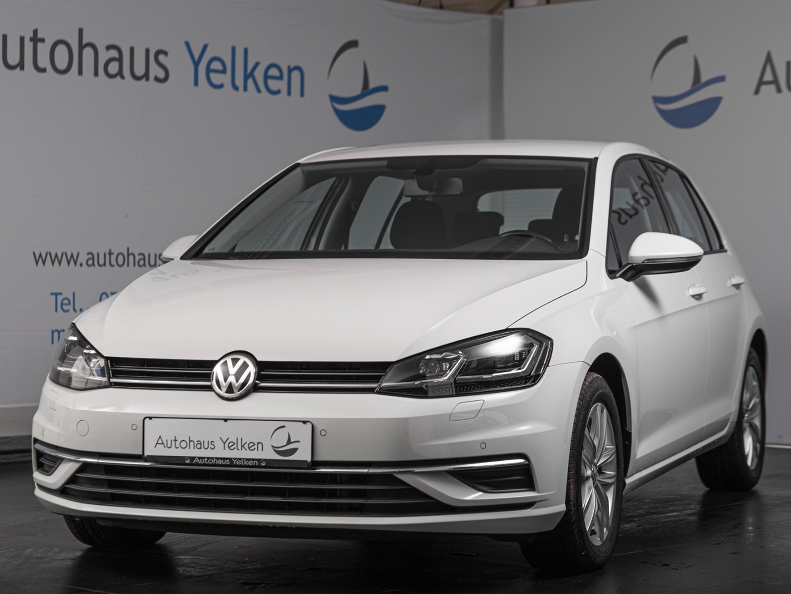 Volkswagen Golf VII COMFORTLINE LED ACC SHZ CLIMATRONIC