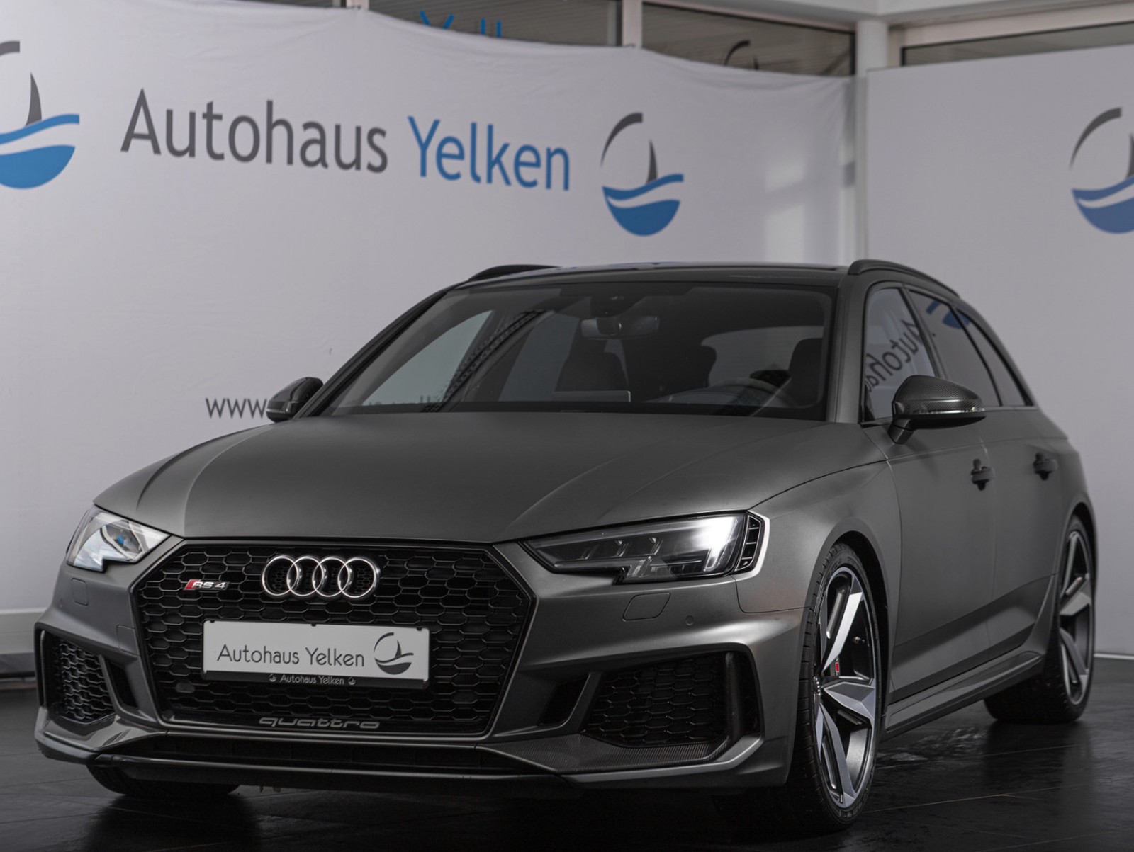 Audi RS4 Avant KERAMIK CARBON HUD B&O RS-PLUS OPTIK MATRIX